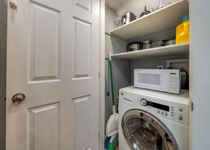 Holiday home Pool, 2 Bedroom 1 Ba, Townhouse, Hikers Welcome